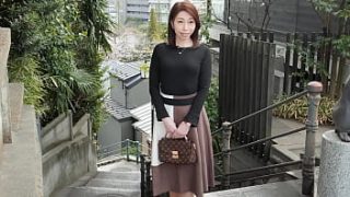First-time Filming: Housewife Documentary – Miharu Hisamatsu (includes Highlights)