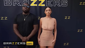 Violet Myers Flaunts Her Backside For The Paparazzi