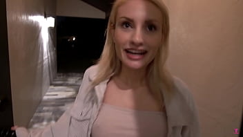 Food Delivery Girl April Love Betrays Boyfriend For Teddy Tarantino