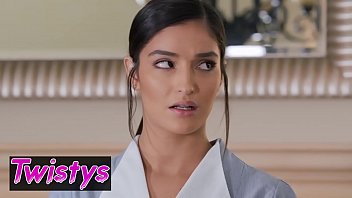 Girls At Play – India Summer And Emily Willis Get Submissive – Twistys