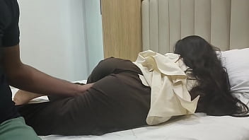 Girl Had Sex With Her Boyfriend After Coming Home From College