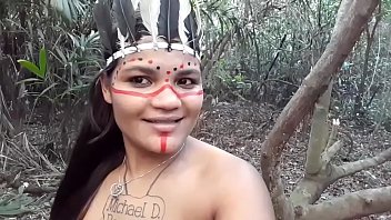 Tigresa Vip Se Finge De índia E Ataca O Lenhador, Mas Ele Vai Direto No Cuzinho Dela