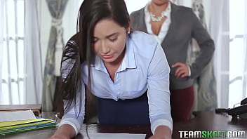 Lesbian With A Big Ass Gets Rimmed