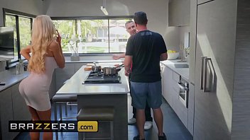 Courtney Lends A Hand