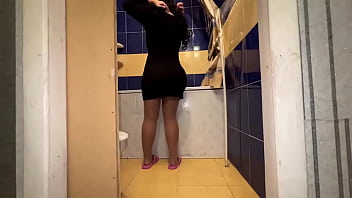 Mom Flashed Her Tits Before Taking It In The Ass.