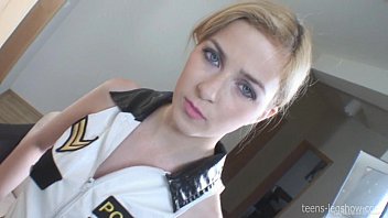 Hottybabespics: Abigaile The Policewoman Footjob