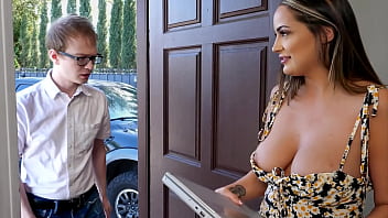 Tech-savvy Teen Assists Her Attractive Older Neighbor With Computer Issues