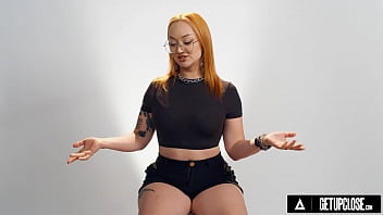 Up Close: Redhead Emma Magnolia’s Solo Masturbation And Orgasm – Full Scene