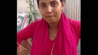 Latest Videos Of Attractive Indian Housewives