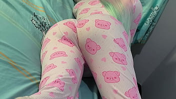 Stepdaughter In Cosplay Pajamas Has Sex With Her Well-endowed Stepfather (18+)