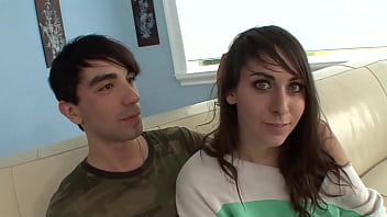 Teen Gamer Gets A Surprise Creampie In Warzone