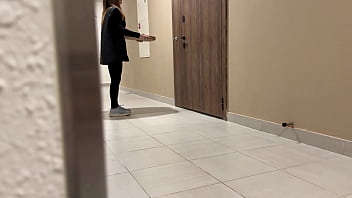 Pizza Delivery Girl Pays For Her Snack With A Little Extra Service.