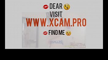 Amateur Hottie Plays With Her Natural Pussy On Webcam