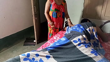 Husband Sleeps With The Maid After Wife Leaves For Work