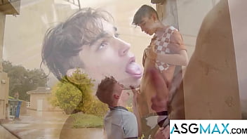 Hot Outdoor Hookup Between Avery Jones And Kai Locks