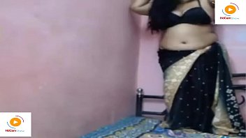 Indian Bhabhi With Big Boobs Live Show In Clear Hindi Audio