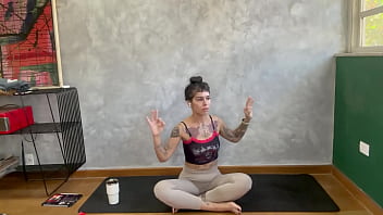 Yoga Detox Using Nikatsu!