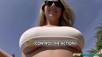 Meet Curvy Blondes