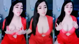 Jenniiier’s Milf Dreamlive Host With Shaking Boobs