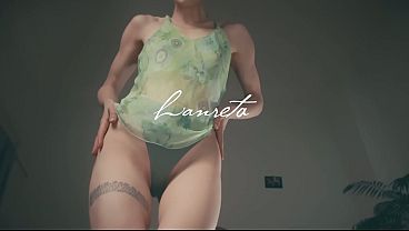 Amateur Lanreta Takes A Throatpie