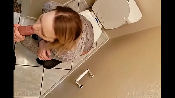 Public Sex In The Bathroom For The Neighbors To See
