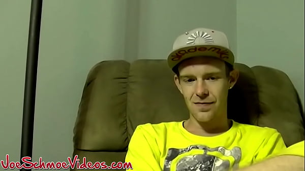 Young American Amateur Gets Drained By Older Gay Man