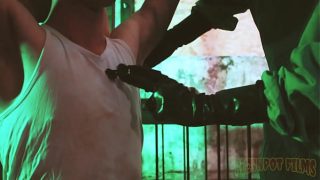 Willy Wanker Gets Pleasured By Leo Rex And James Oakleigh