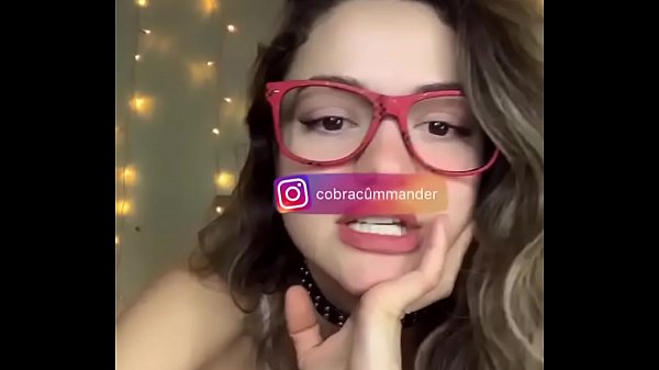 Sizzling Russian Dance Moves And Daring Downblouse Moments On Bigo