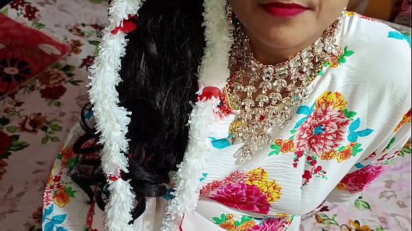 Stepsister Has Sex With Her Stepbrother – Clear Hindi Audio