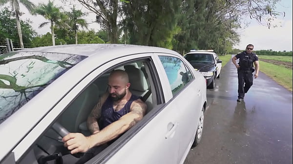 Muscular Cop Catches Flasher And Takes Action In Public