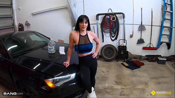 Car Mechanic Takes Fit Girl For A Wild Ride On The Side Of The Road