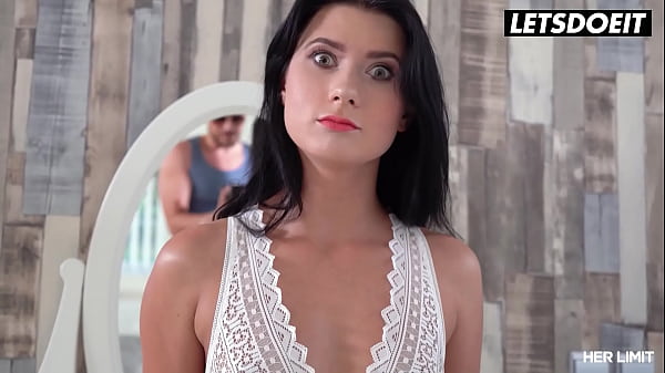 Nicole Black Gets Her Tight Backdoor Stretched By A Bald Stud