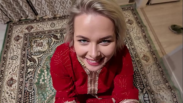 Hot Iranian Housewife’s Steamy Home Sex Session