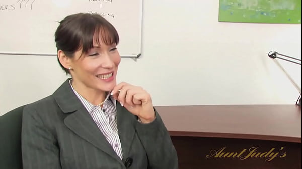 Office Hours With Angela James: A Busty 35-year-old Milf’s Xxx Aj Classic