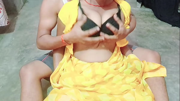 Desi Bhabhi Tongue-fucking Her Bengali Brother-in-law’s Wet Hole