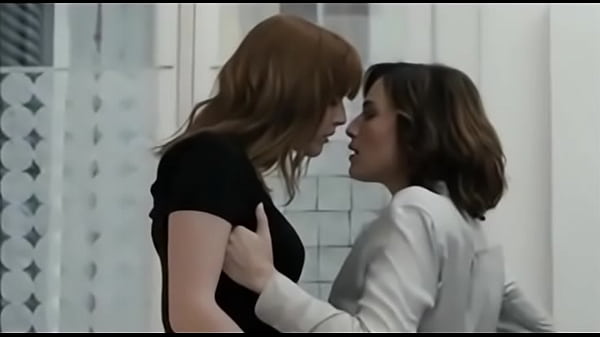 Sapphic Seduction: Italian Lovers