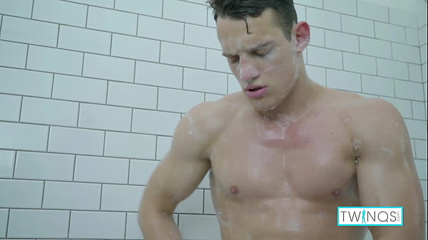 Big Cock Luke’s Bathroom Boner Begs For A Steamy Shower