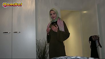 Turkish Stepsister In Hijab Begs For A Quick Fuck Before Parents Get Home