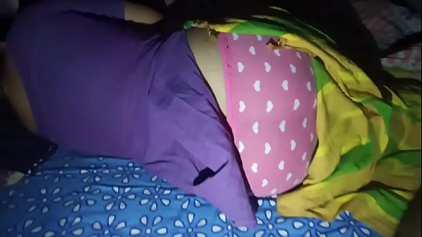 Curvy Desi Bhabi’s Plump Rear Stretched In Tight Salwar