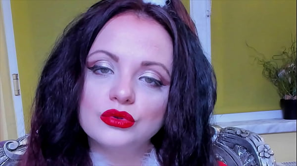 Lustful Scarlet Pout: Your Holiday Obsession