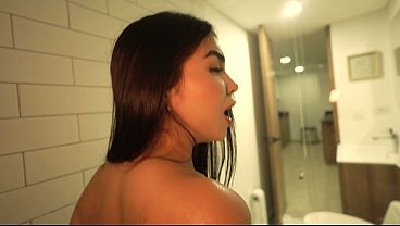 My Stepsister Can’t Get Enough Of Getting Railed In The Bathroom! Papuchizz – Manuela Vae