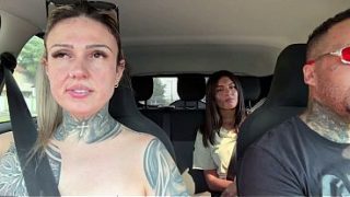 Achamos Uma Piranha De Rua, Levamos Pro Carro Pra Meter Nela E Gozamos Gostoso, Demos Umas Moedas.