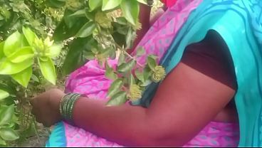 Indian Bhabhi Outdoor Village Fuck, Hot Desi Milf Gets Drilled In The Open Fields