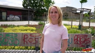 Skinny Milf Melisa Rose Gets Raw Creampied At Casting