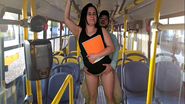 Estudante é Comida No Busão Na Frente De Todo Mundo