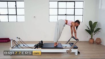 Check Out Brazzers – Hot Little Ryan Reid Getting Her Tight Pussy Wrecked In A Rough Workout With Victor Ray’s Thick Help