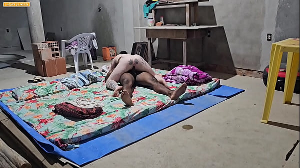 Safada Da Enteada Pega No Flagra Transando Com O Padrasto, Ele Gozou Dentro E Encheu A Putinha De Leite